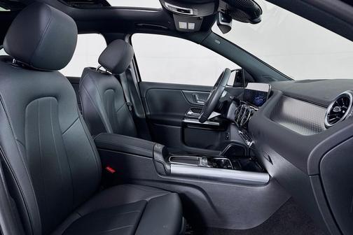 Night Black 2026 Mercedes-Benz GLA 250 4MATIC