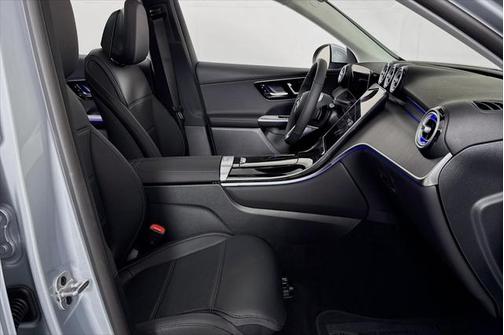 2025 Mercedes-Benz GLC 350e Base
