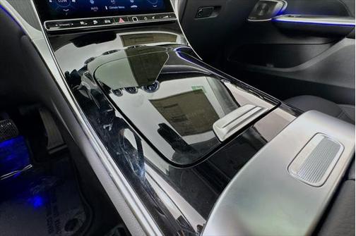 2025 Mercedes-Benz GLC 350e Base