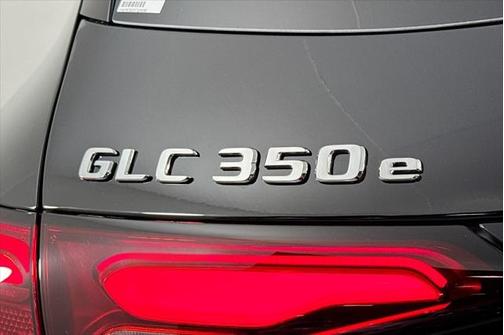 2025 Mercedes-Benz GLC 350e Base