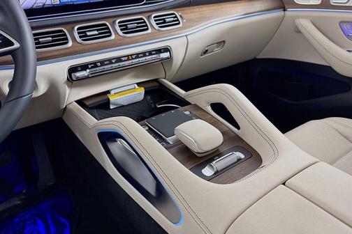 2026 Mercedes-Benz GLS 450 4MATIC