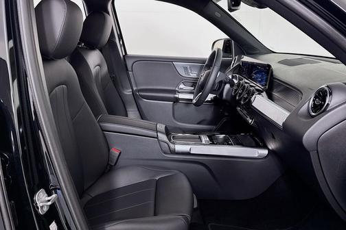 2025 Mercedes-Benz GLB 250 Base