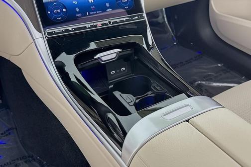 Polar White 2026 Mercedes-Benz C-Class C 300