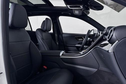 2026 Mercedes-Benz GLC 300 4MATIC