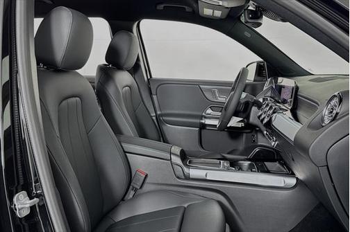 2025 Mercedes-Benz EQB 250 Base