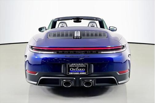 2025 Porsche 911 Carrera GTS
