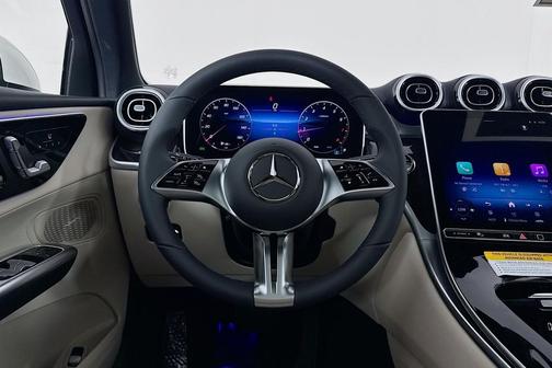 2026 Mercedes-Benz GLC 300 4MATIC