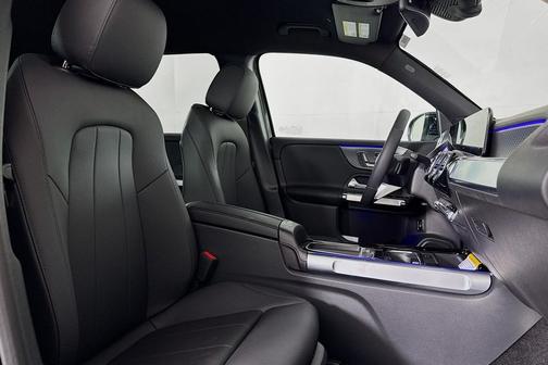 2025 Mercedes-Benz GLB 250 Base