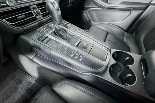 2019 Porsche Macan Base