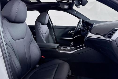 Alpine White 2021 BMW 330 330i
