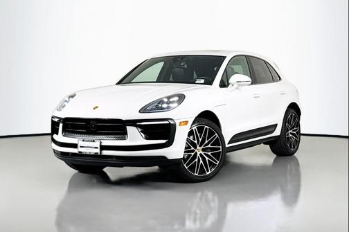 2023 Porsche Macan T