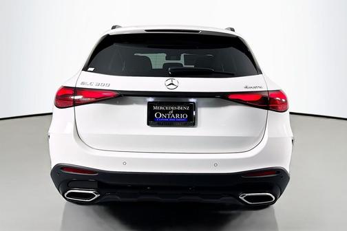 2026 Mercedes-Benz GLC 300 4MATIC