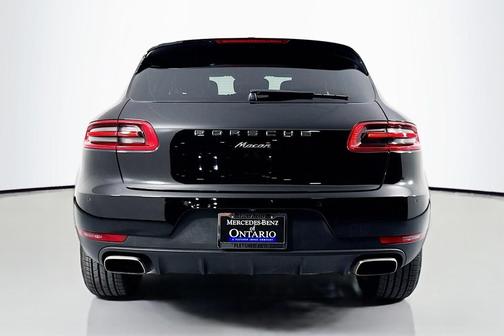 2017 Porsche Macan 