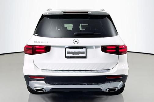 2026 Mercedes-Benz GLB 250 Base