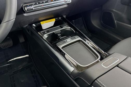 2026 Mercedes-Benz GLB 250 Base