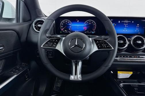 2026 Mercedes-Benz GLB 250 Base