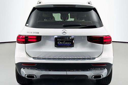 2026 Mercedes-Benz GLB 250 Base