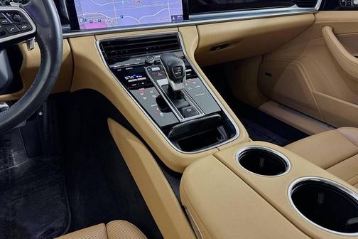 2020 Porsche Panamera 4