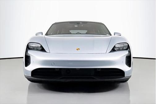 2022 Porsche Taycan GTS