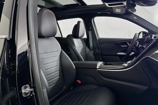 2026 Mercedes-Benz GLC 300 Base