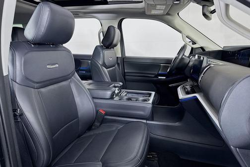 Agate Black Metallic 2025 Ford Expedition Max Platinum
