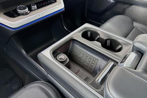 Agate Black Metallic 2025 Ford Expedition Max Platinum