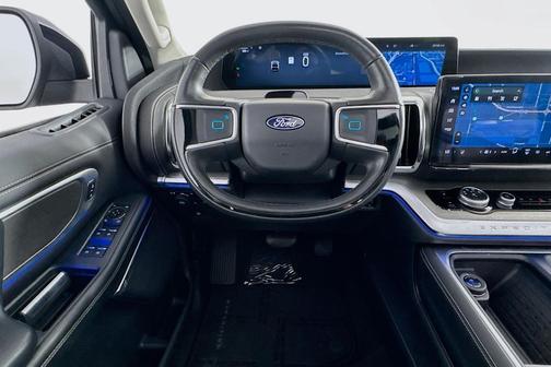 Agate Black Metallic 2025 Ford Expedition Max Platinum