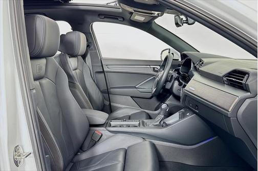 2022 Audi Q3 45 S line Premium Plus