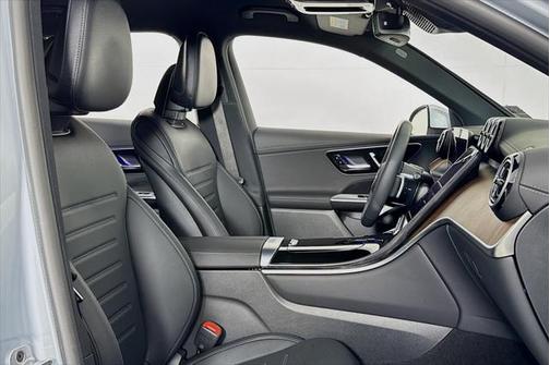 2025 Mercedes-Benz GLC 350e Base