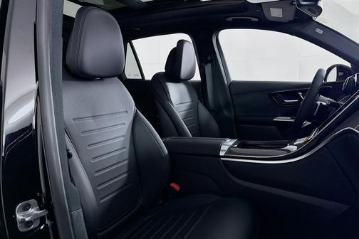 2026 Mercedes-Benz GLC 300 Base