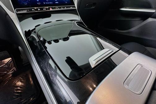 2025 Mercedes-Benz GLC 350e Base