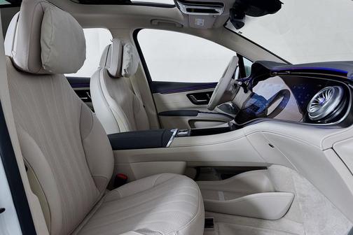 Polar White 2026 Mercedes-Benz EQS 400 EQS 400