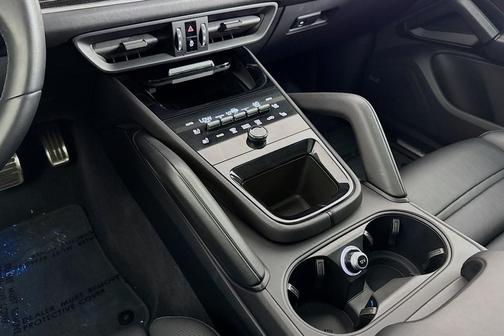 2024 Porsche Cayenne S