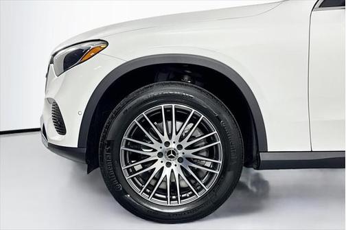 2025 Mercedes-Benz GLC 300 Base