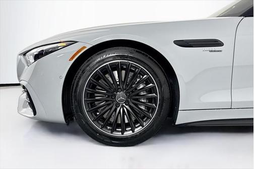 2025 Mercedes-Benz AMG SL 43 Base