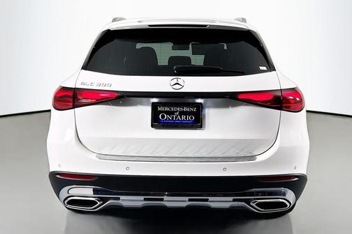 2026 Mercedes-Benz GLC 300 Base