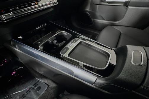 2025 Mercedes-Benz EQB 300 4MATIC