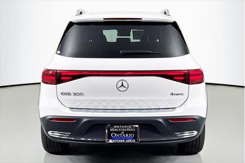 2025 Mercedes-Benz EQB 300 4MATIC
