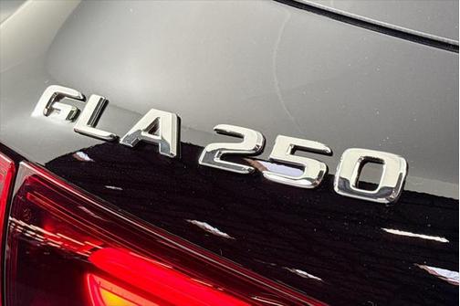 2025 Mercedes-Benz GLA 250 Base