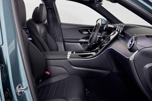 2025 Mercedes-Benz GLC 350e Base