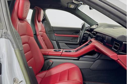 2023 Porsche Taycan