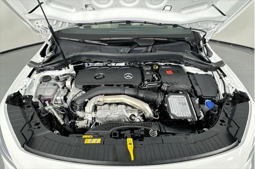 2025 Mercedes-Benz GLA 250 4MATIC