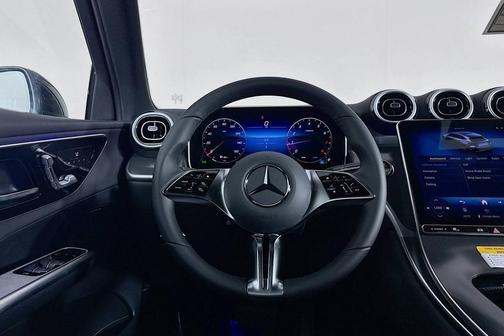2026 Mercedes-Benz GLC 300 Base