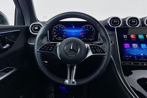 2025 Mercedes-Benz GLC 300 Base