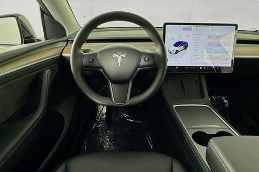 2025 Tesla Model Y Long Range Dual Motor Rear-Wheel Drive