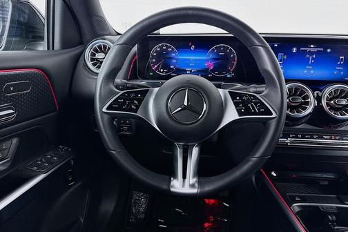 2025 Mercedes-Benz GLB 250 Base