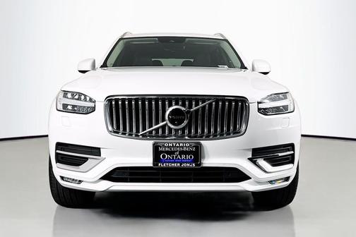 2022 Volvo XC90 T6 Inscription