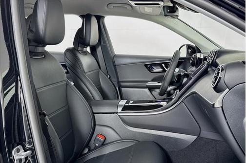 2025 Mercedes-Benz GLC 350e Base