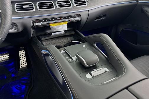 2026 Mercedes-Benz GLS 450 4MATIC