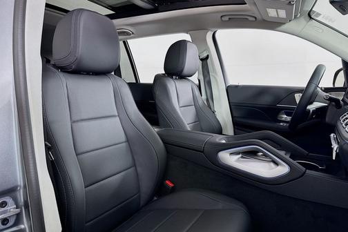 2026 Mercedes-Benz GLS 450 4MATIC